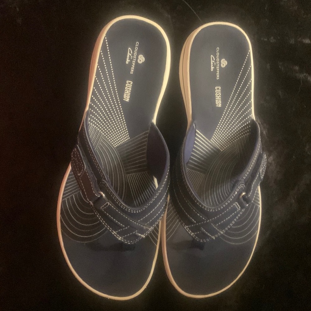 Clarks Cloudsteppers Thong Sandals Blue